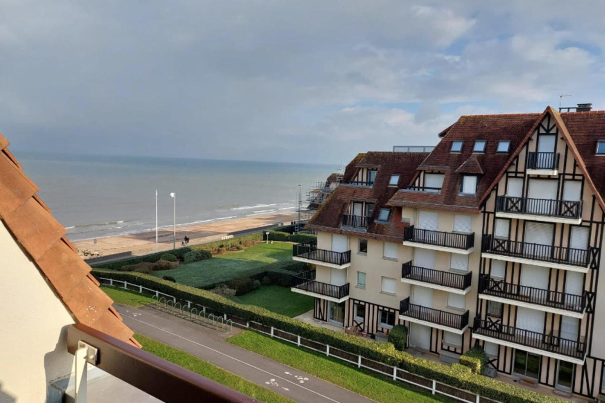 Apartment With Balcony Close To The Beach 卡布尔 外观 照片